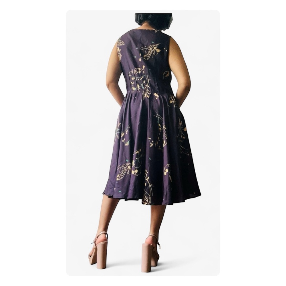 β
Johnny Was Floral Georgette 100%Silk Spring Wedding Guest Dress - Purple β
- Picture 11 of 16